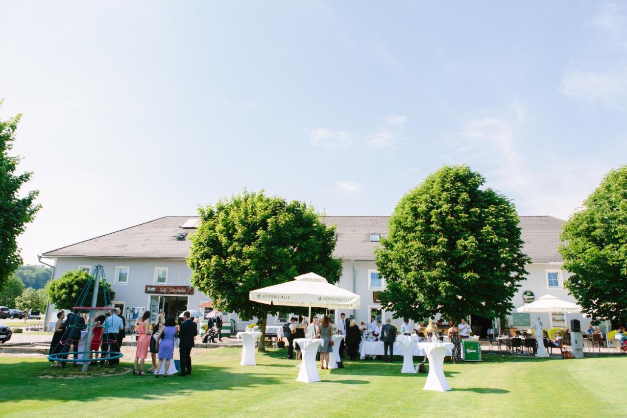 Metzenhof Hotel Kronstorf Eksteriør billede