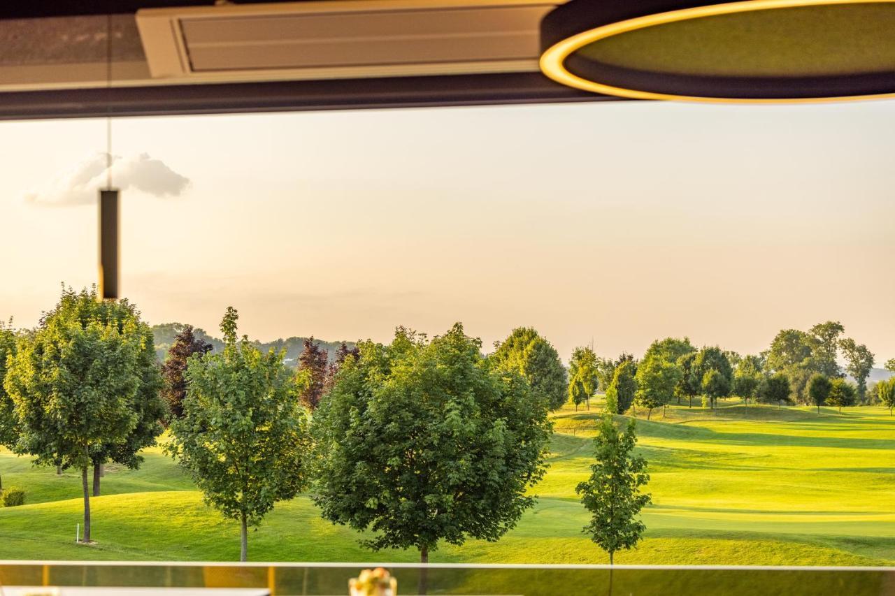 Metzenhof Hotel Kronstorf Eksteriør billede